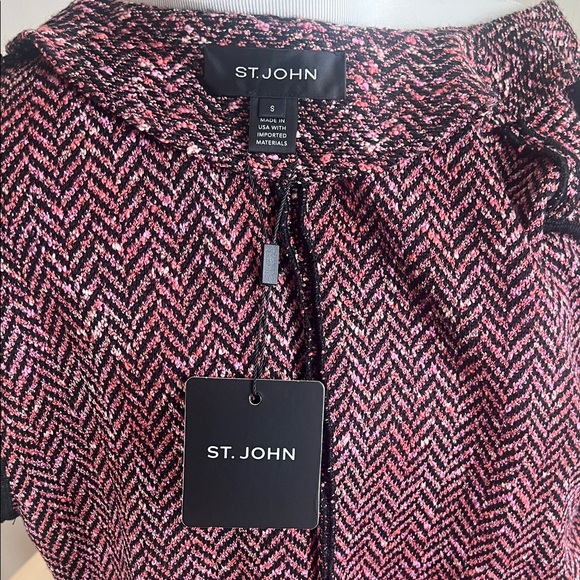 ST. JOHN • Women's Herringbone Jacket with Belt - Picture 6 of 7
